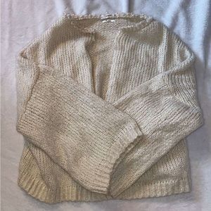 white knitted sweater (fits like a M-L)